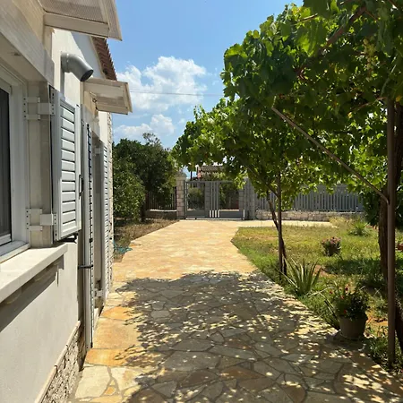 דירה Margarita In Paralia Velikas Messíni